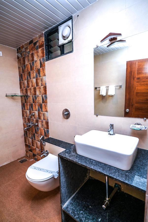 Grande Ave Maria Resort Candolim Kültér fotó